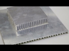 Lembaran Sarang Lebah Aluminium Lebar 1250mm Tahan Api Lapisan PVDF