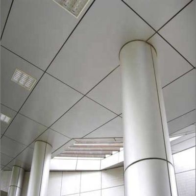 1570mm 5mm Aluminium Exterior Wall Cladding Komposit Materia LDPE Core