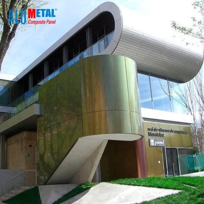 Panel Dinding Eksterior Aluminium 5000mm 3mm Nacreous Komposit Cladding Ketahanan Aus