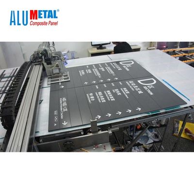 1500mm Putih 4mm PE Aluminium Composite Panel Facade UV Printing