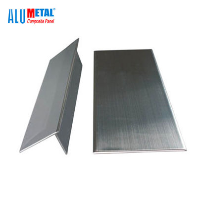 0.3mm 1220mm Panel Komposit Logam Tahan Korosi Panel Dinding Logam Eksterior PVDF